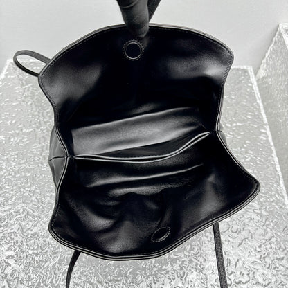 카타 / 프라다 구름백