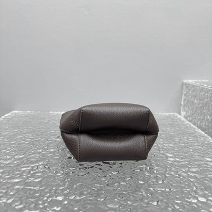 카타 / 더로우 크로스 버킷백