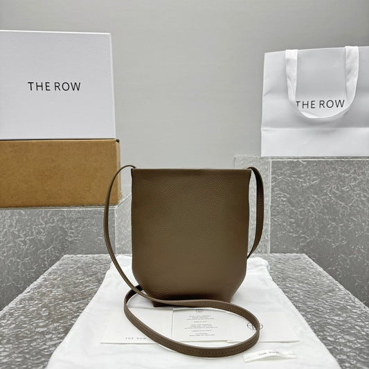 카타 / 더로우 크로스 버킷백