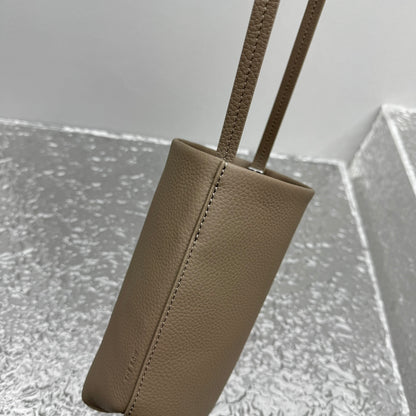 카타 / 더로우 크로스 버킷백