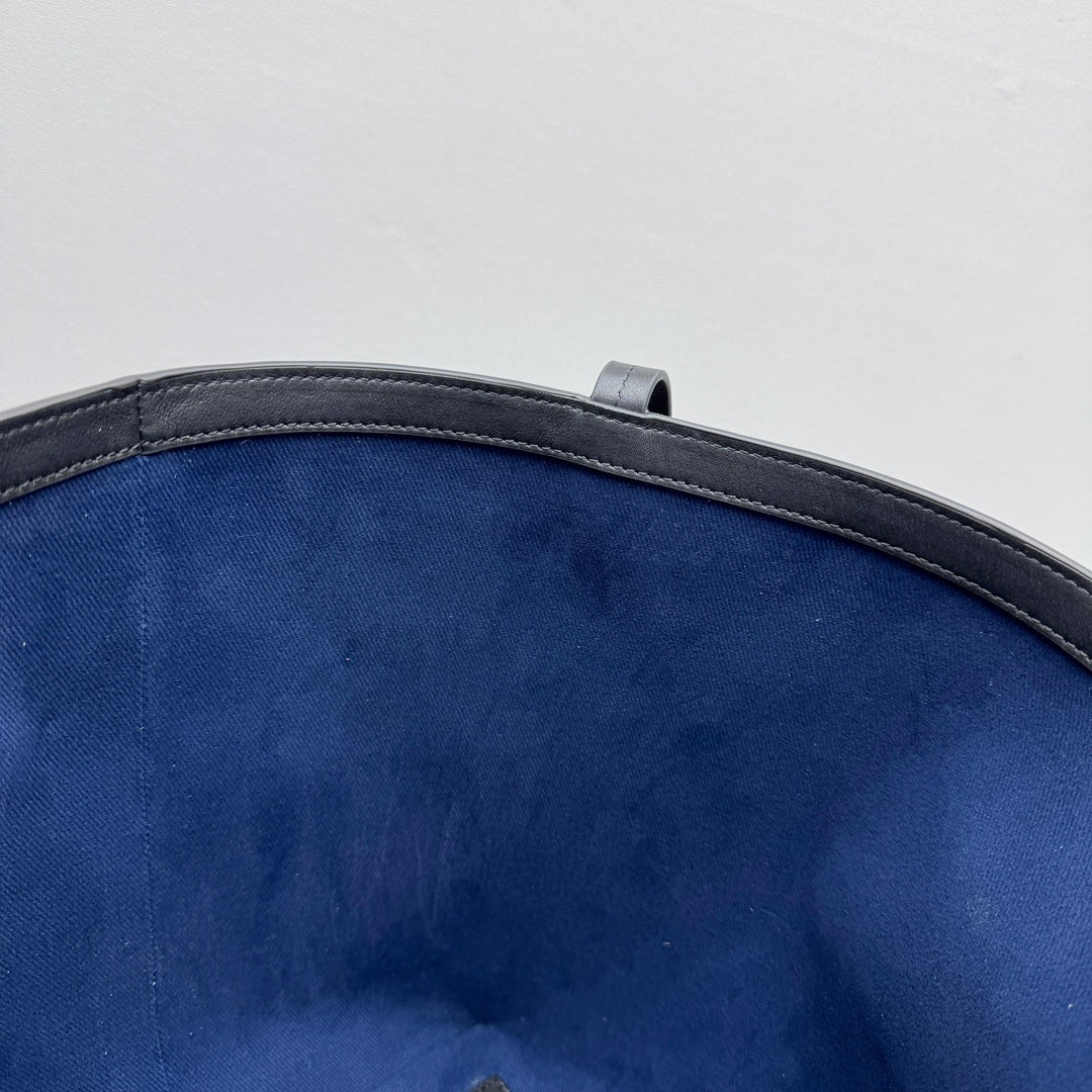 카타 / 더로우 숄더 토트백