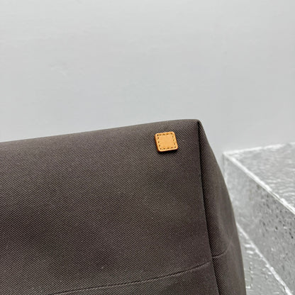 카타 / 더로우 숄더 토트백