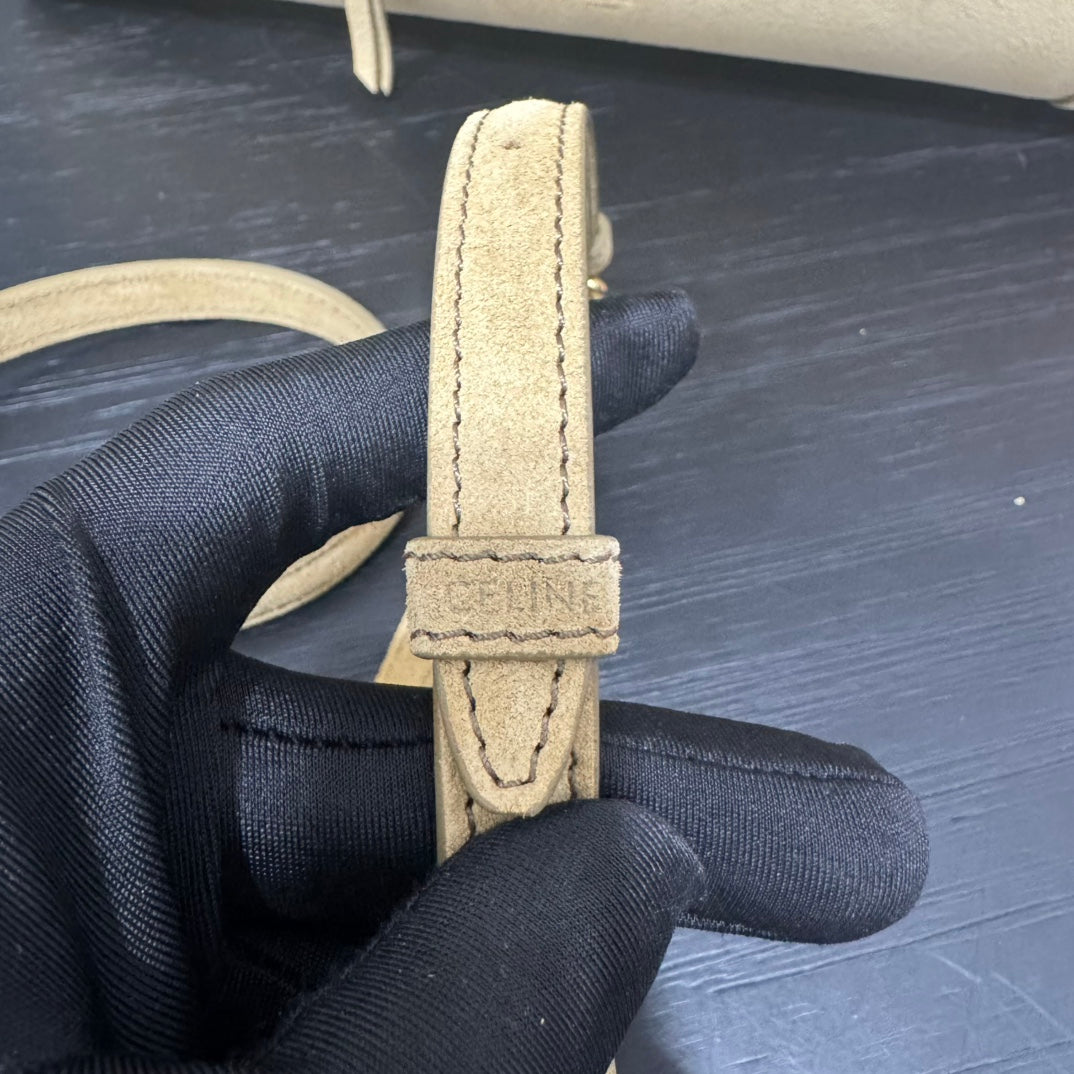 카타 / 셀린느 웃는 얼굴