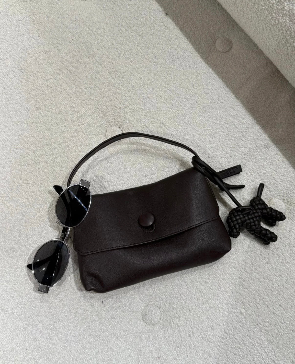 카타 / 더로우 핸드백