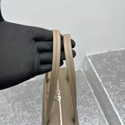 카타 / 더로우 겨드랑이