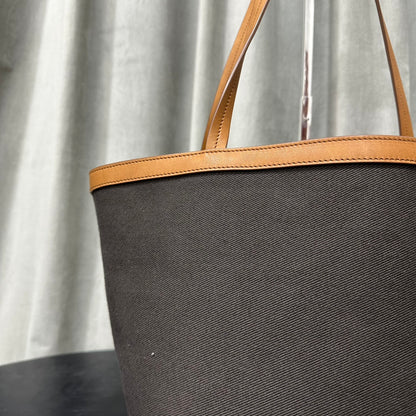 카타 / 더로우 숄더 토트백