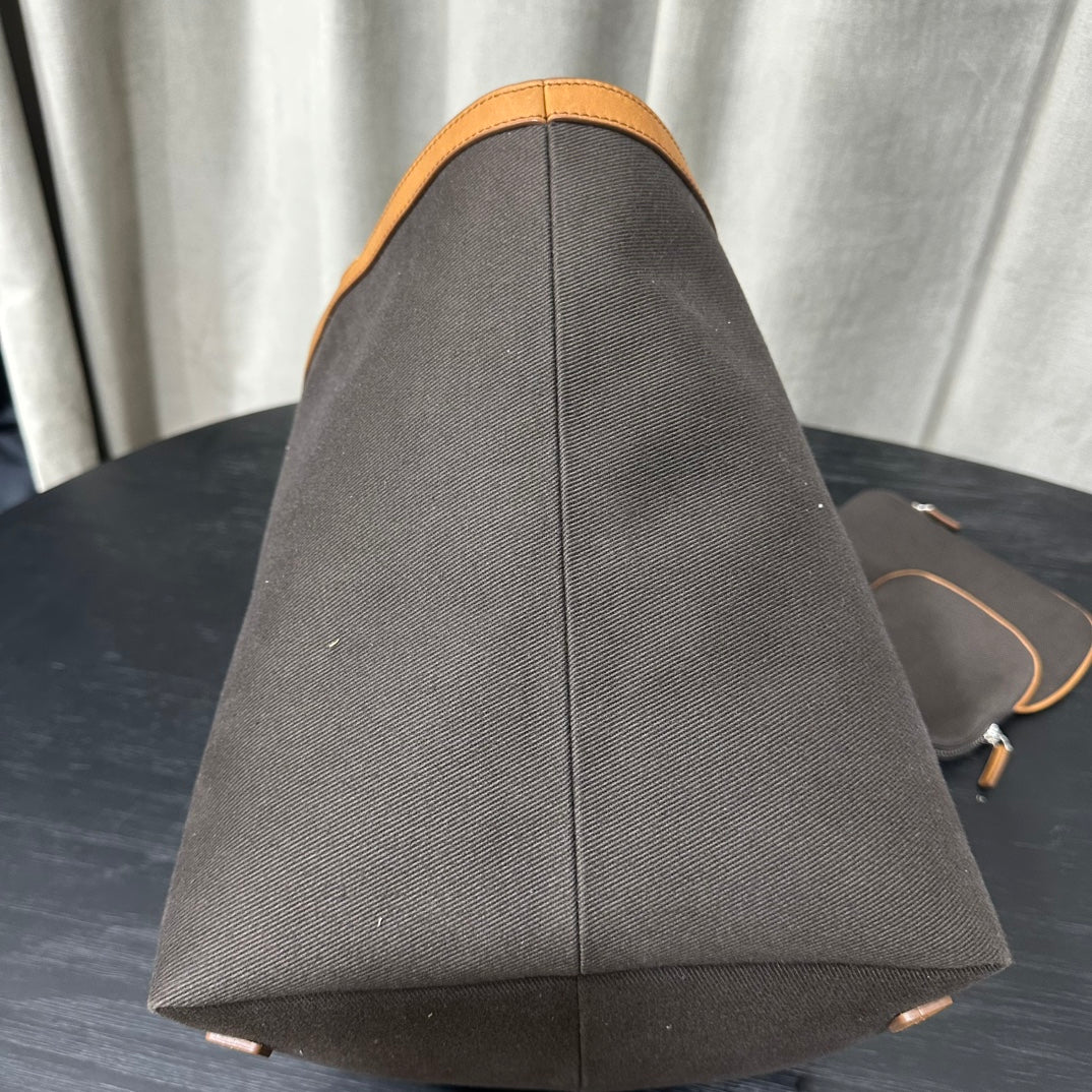 카타 / 더로우 숄더 토트백