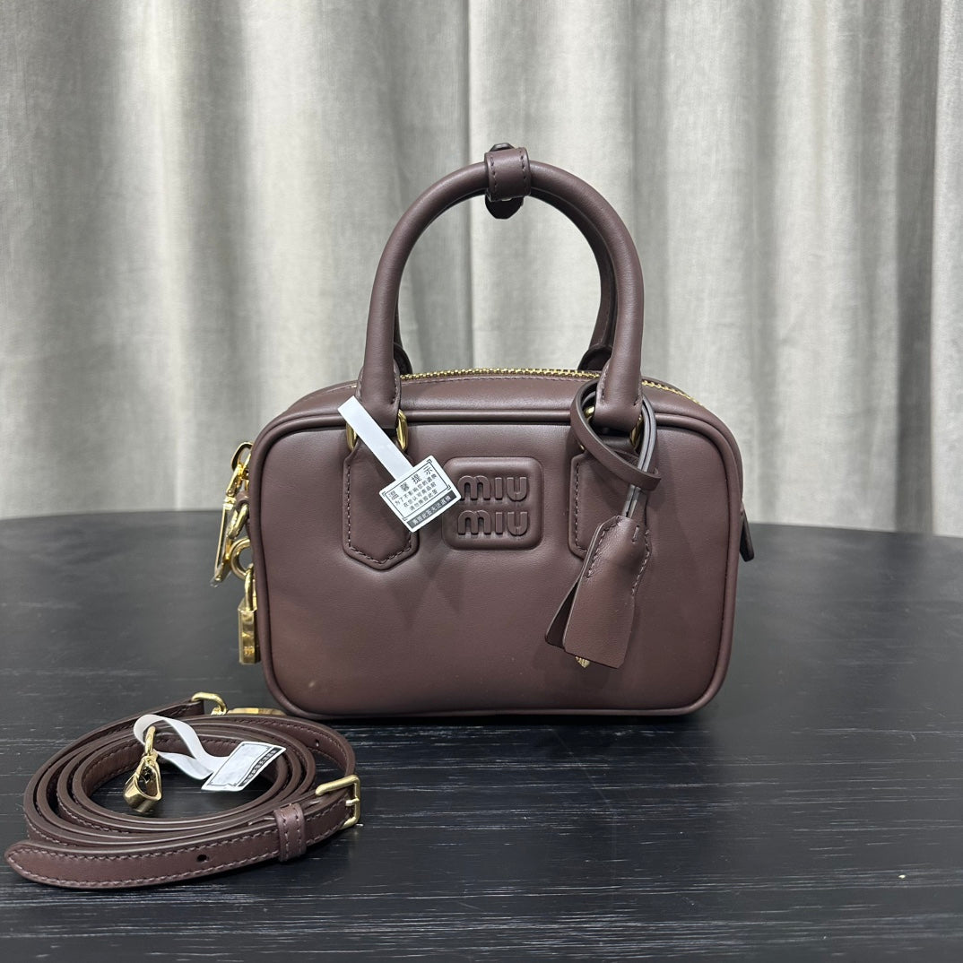 카타 / 더로우 핸드백