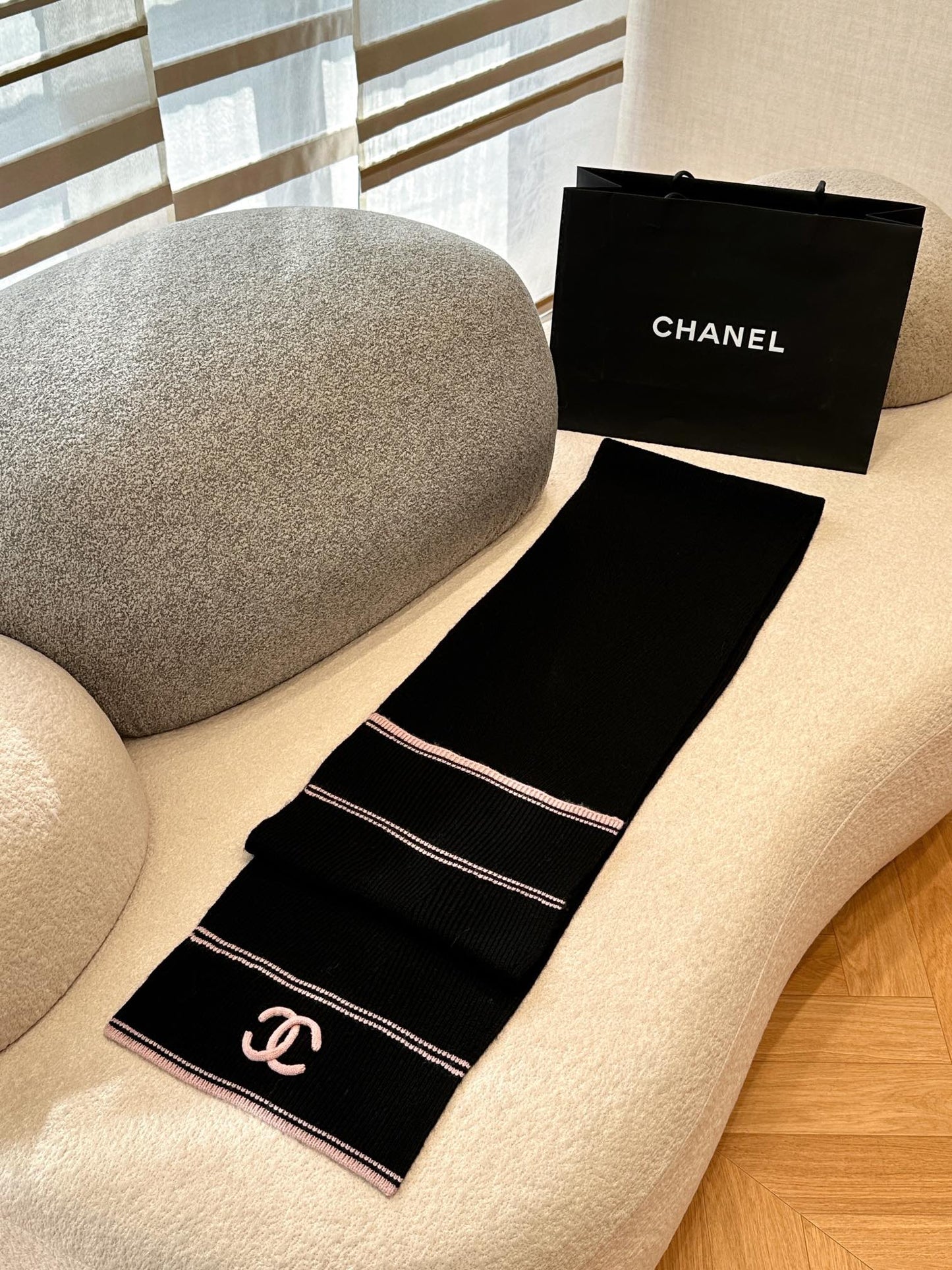 신조 / 샤넬 스카프