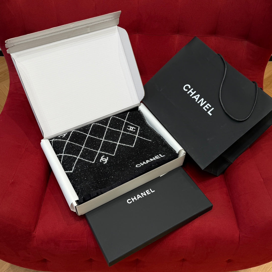 신조 / 샤넬 스카프