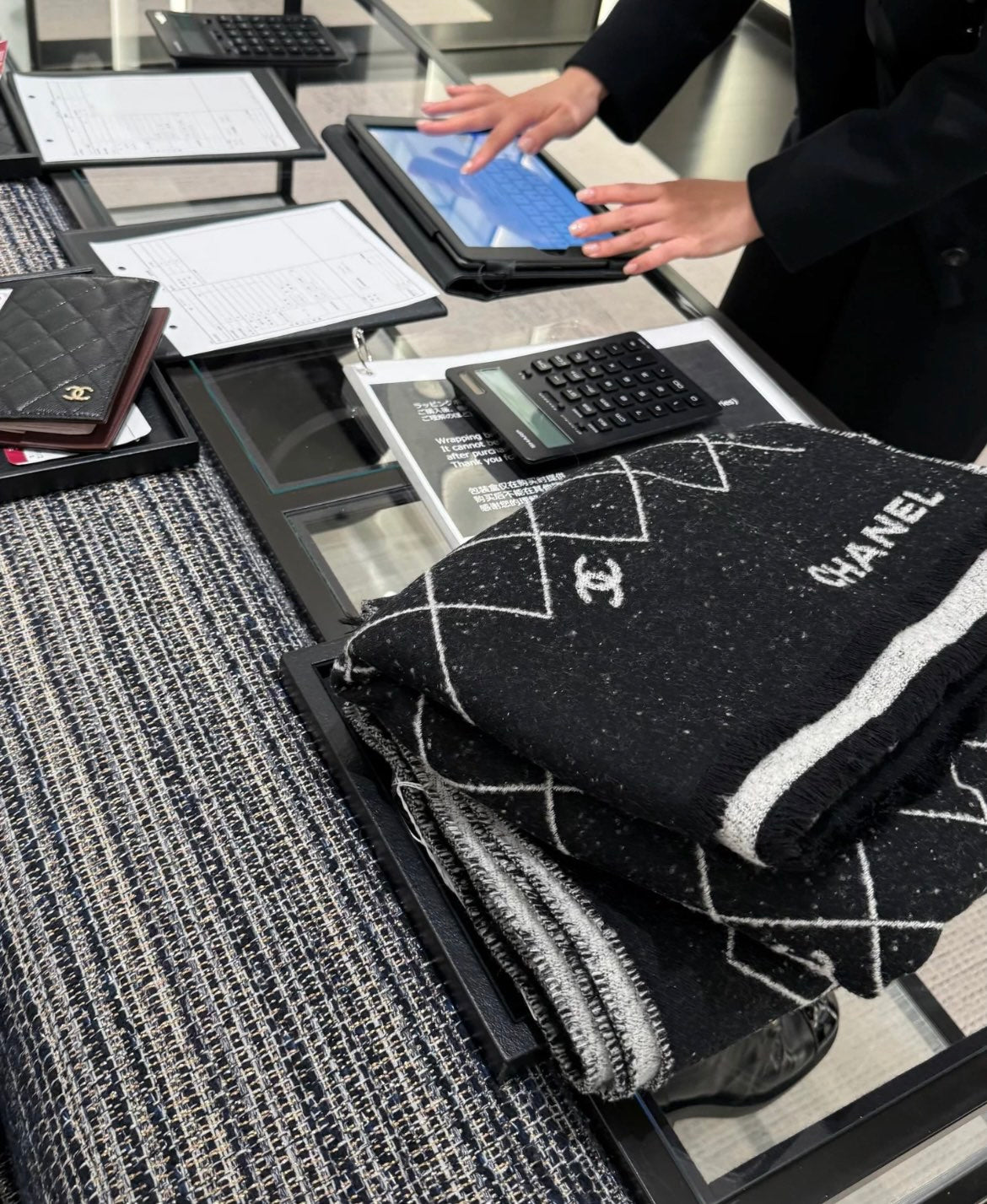 신조 / 샤넬 스카프