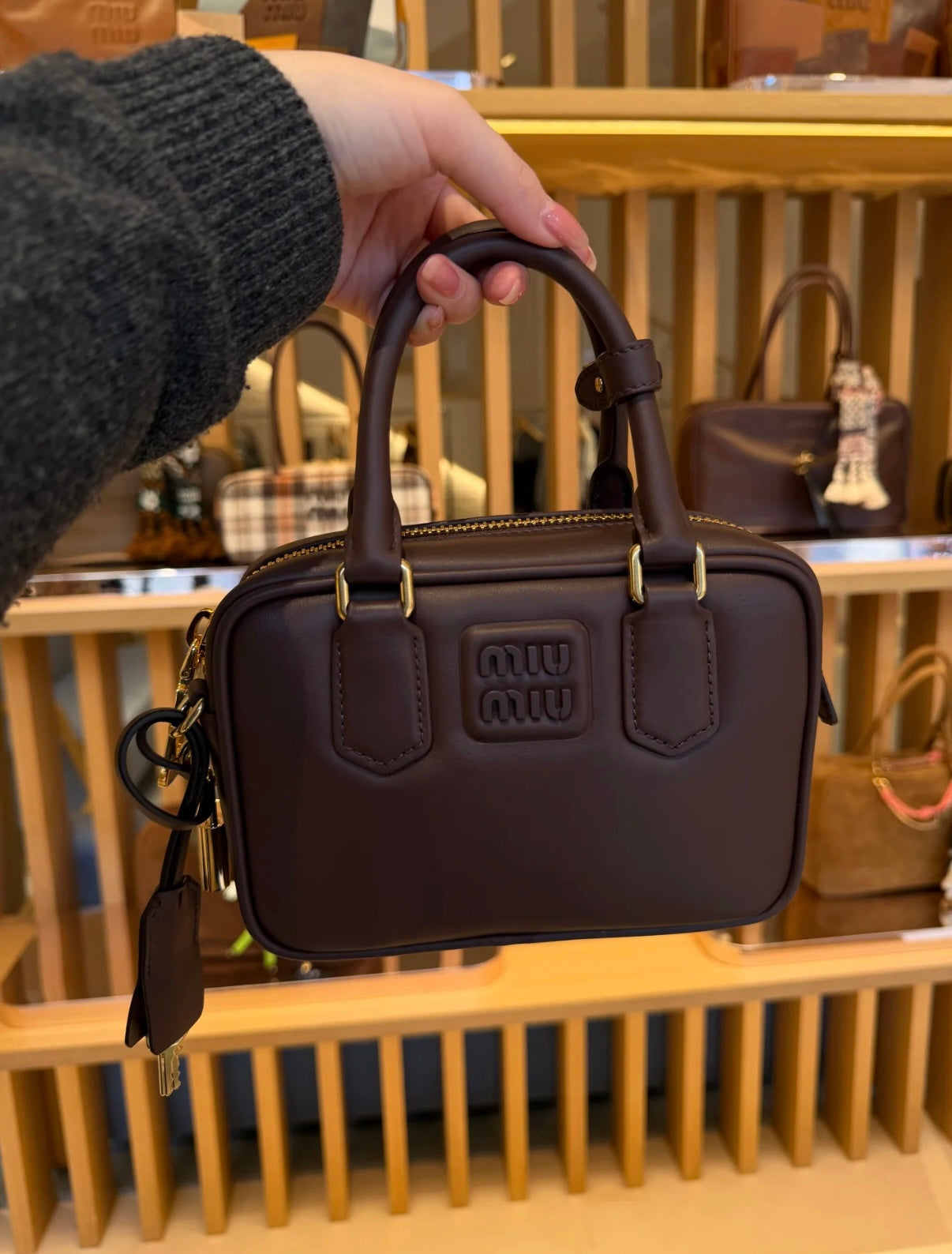 카타 / 더로우 핸드백