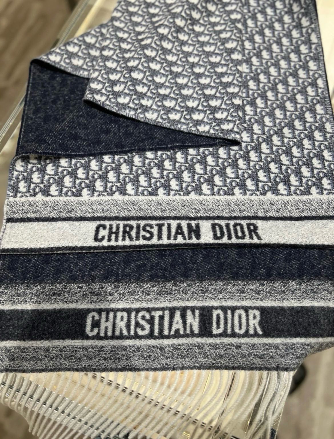 신조 / 디올 스카프