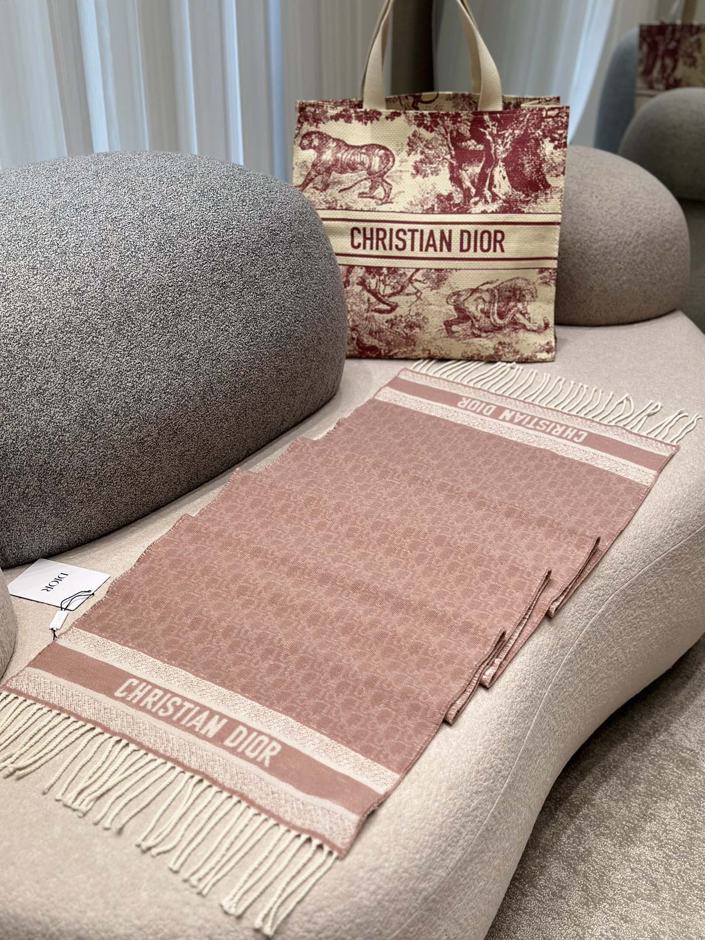 신조 / 디올 스카프