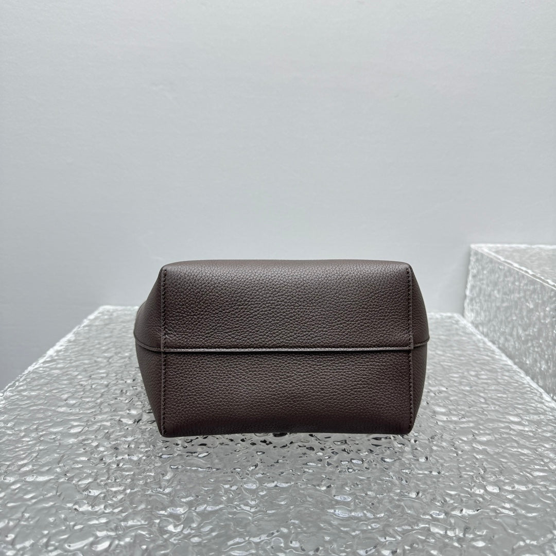 카타 / 더로우 핸드백