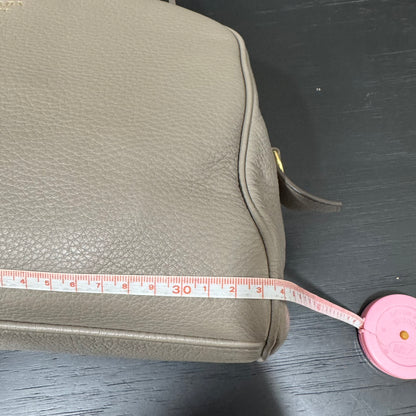 카타 / 프라다 토트 백