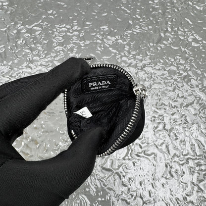 카타 / 프라다 핸드백/겨드랑이