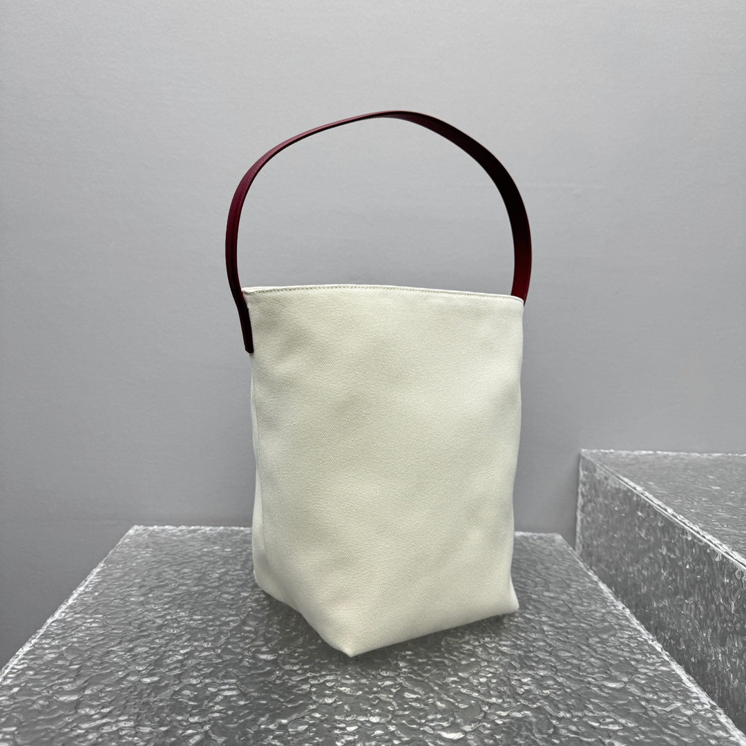 카타 / 더로우 캔버스 물통 가방