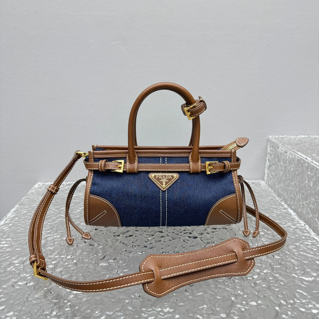카타 / 프라다 미니 데님 핸드백