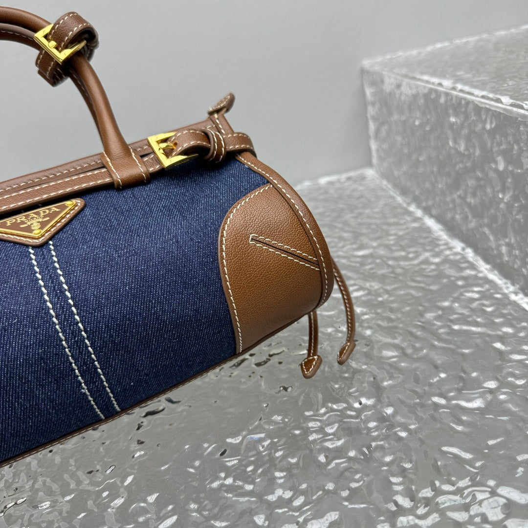 카타 / 프라다 미니 데님 핸드백