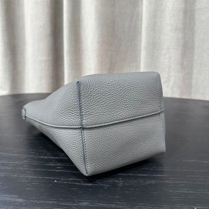 카타 / 더로우 미디엄 핸드백