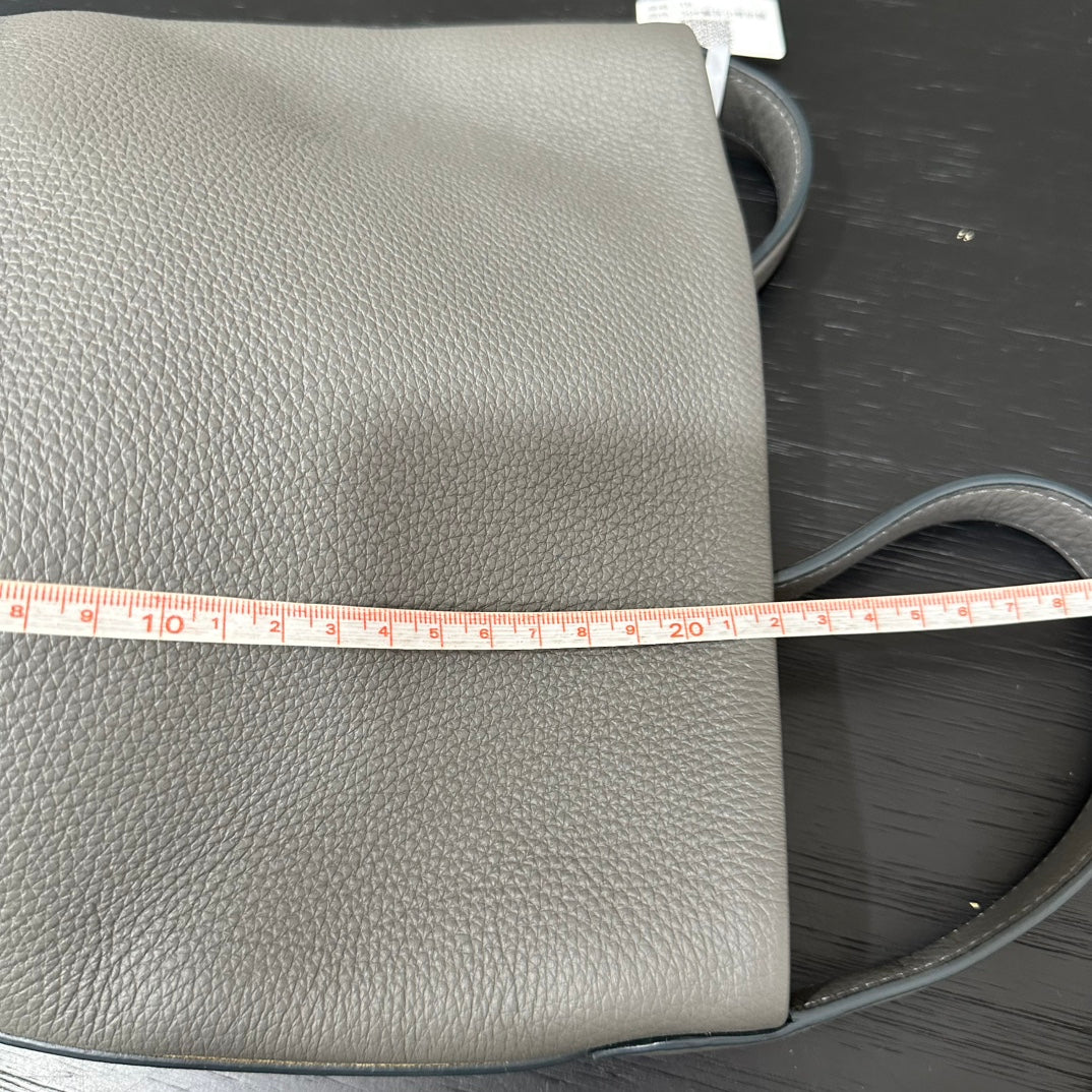 카타 / 더로우 미디엄 핸드백