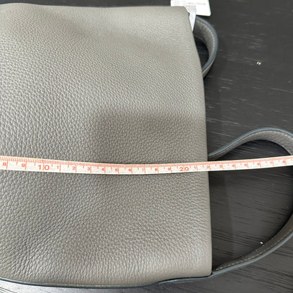 카타 / 더로우 미디엄 핸드백