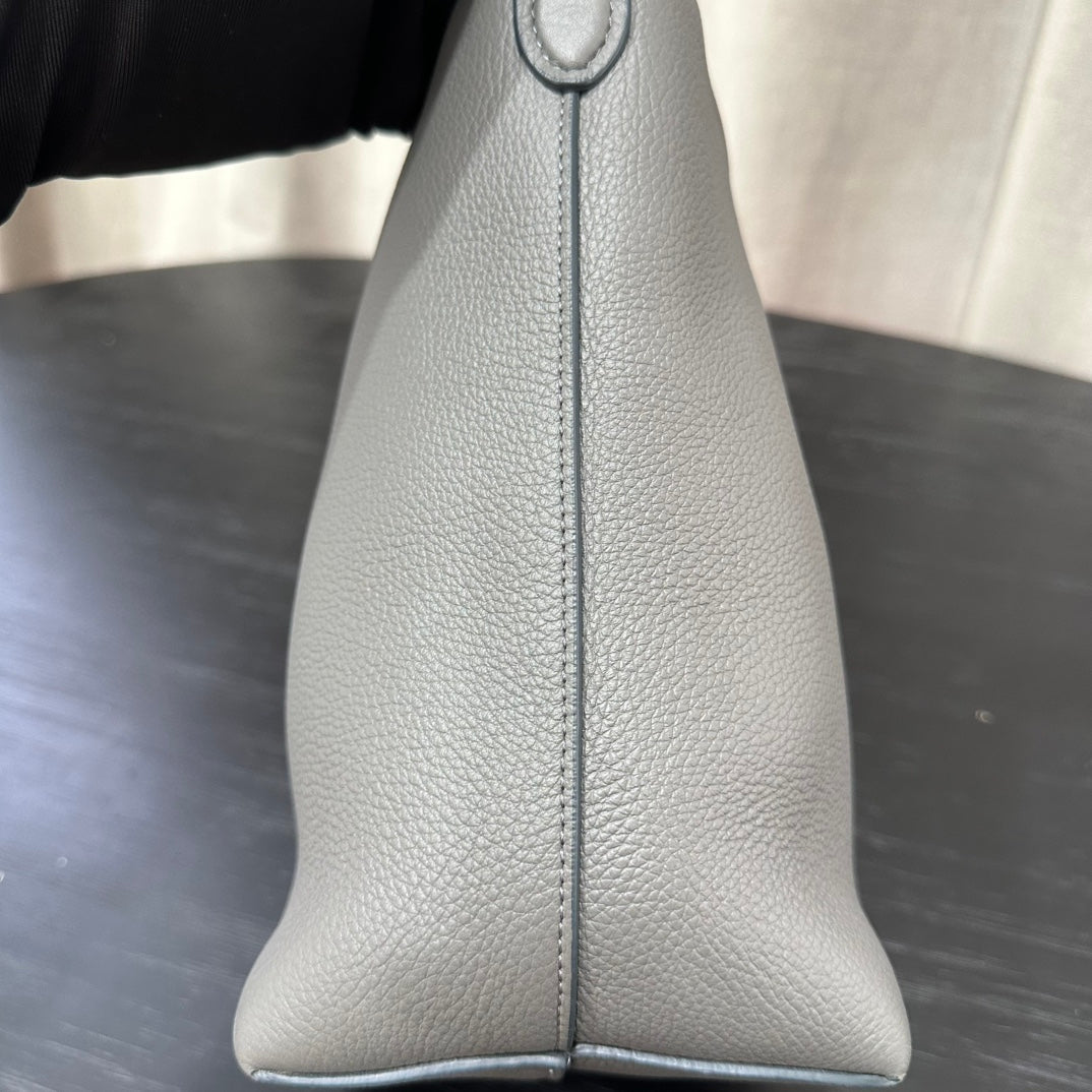 카타 / 더로우 미디엄 핸드백