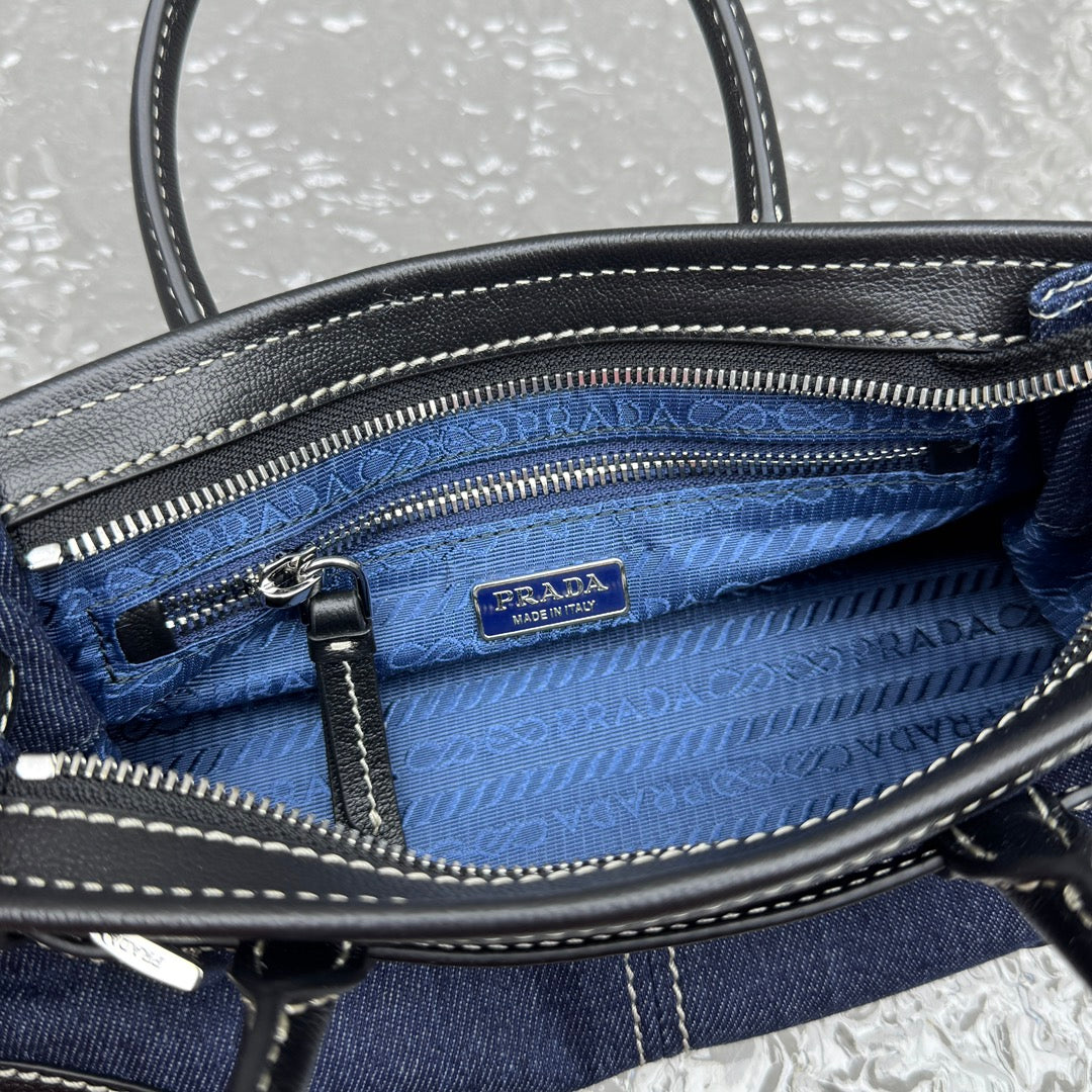 카타 /  프라다 미니 데님 핸드백