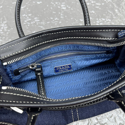 카타 /  프라다 미니 데님 핸드백