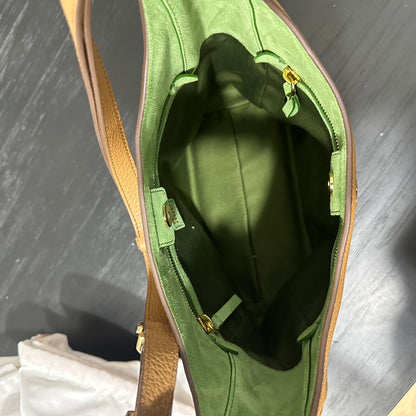 카타 / 미우미우 작은 크로스백