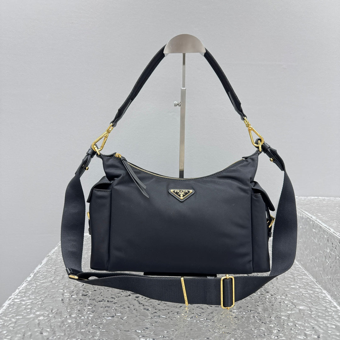 카타 / 프라다 크로스/숄더 캔버스 백