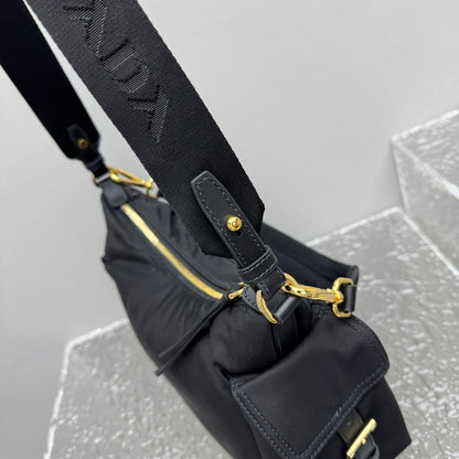 카타 / 프라다 크로스/숄더 캔버스 백