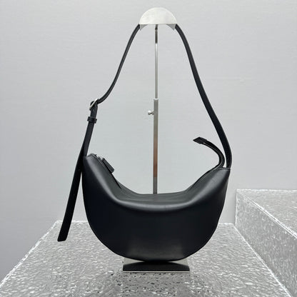 카타 / 더로우 신형 초승달 가방