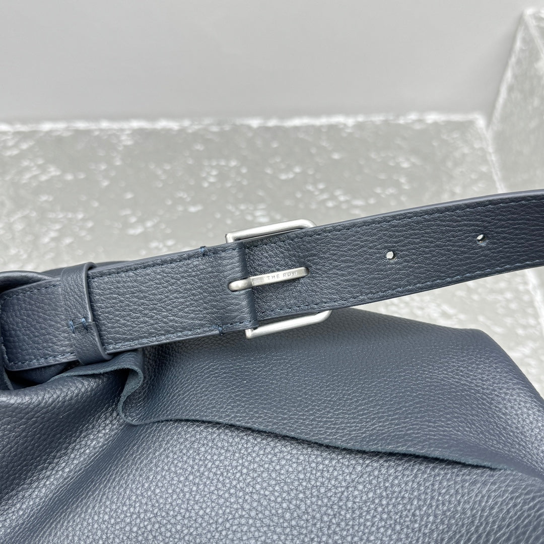 카타 / 더로우 물통 가방