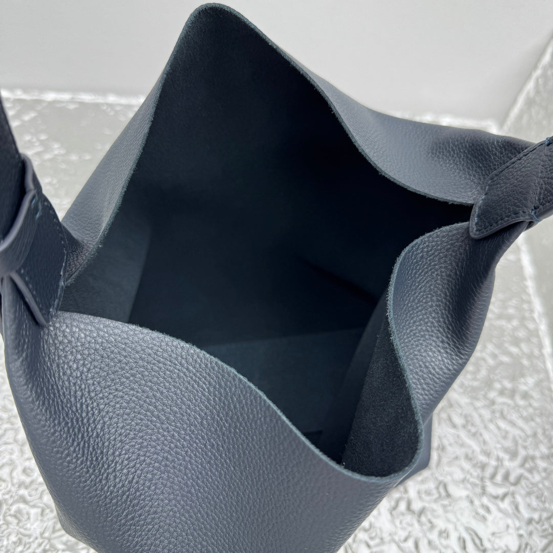 카타 / 더로우 물통 가방