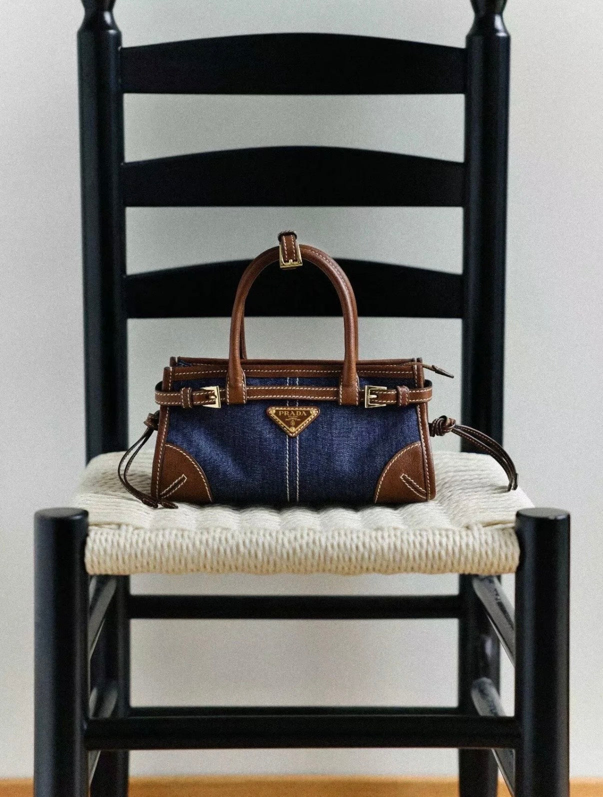 카타 / 프라다 청가방