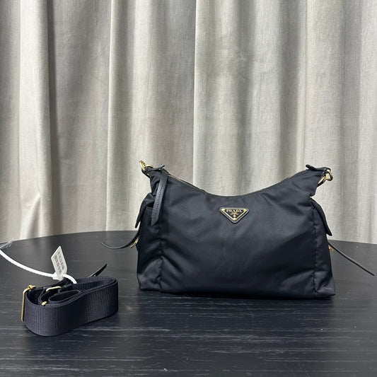 카타 / 프라다 크로스/숄더 캔버스 백