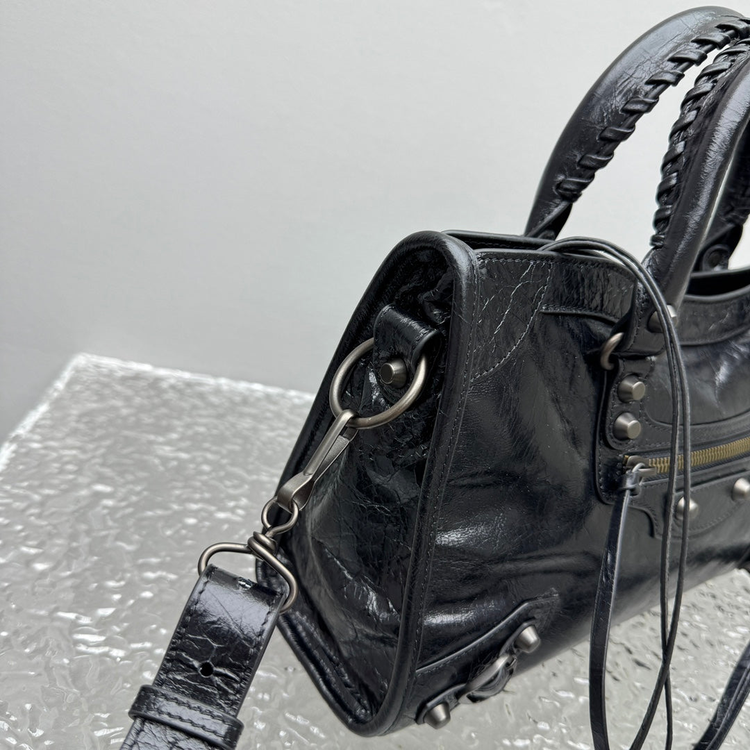 카타 / 발렌시아가  기관차 가방