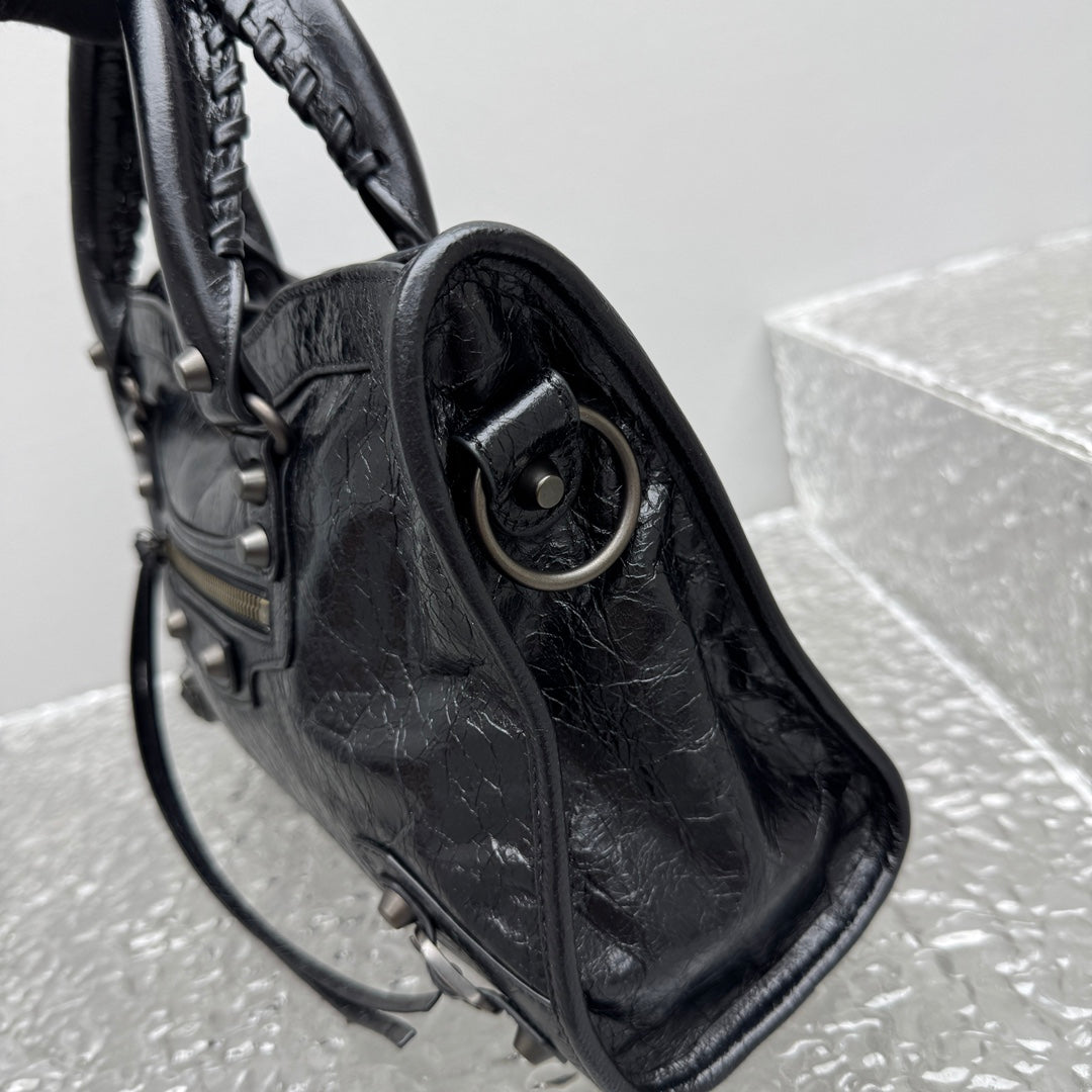 카타 / 발렌시아가  기관차 가방