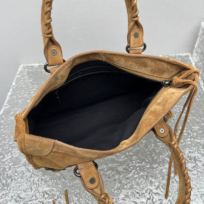 카타 / 발렌시아가 기관차 가방