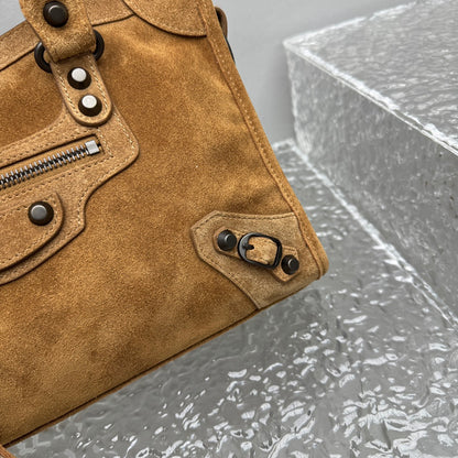 카타 / 발렌시아가 기관차 가방