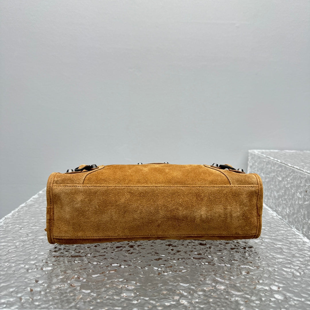 카타 / 발렌시아가 기관차 가방