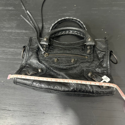 카타 / 발렌시아가 기관차 가방