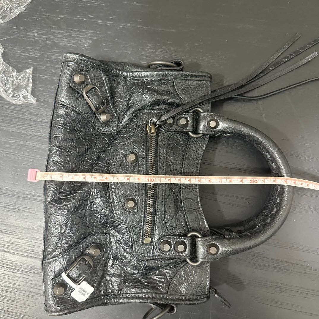 카타 / 발렌시아가 기관차 가방