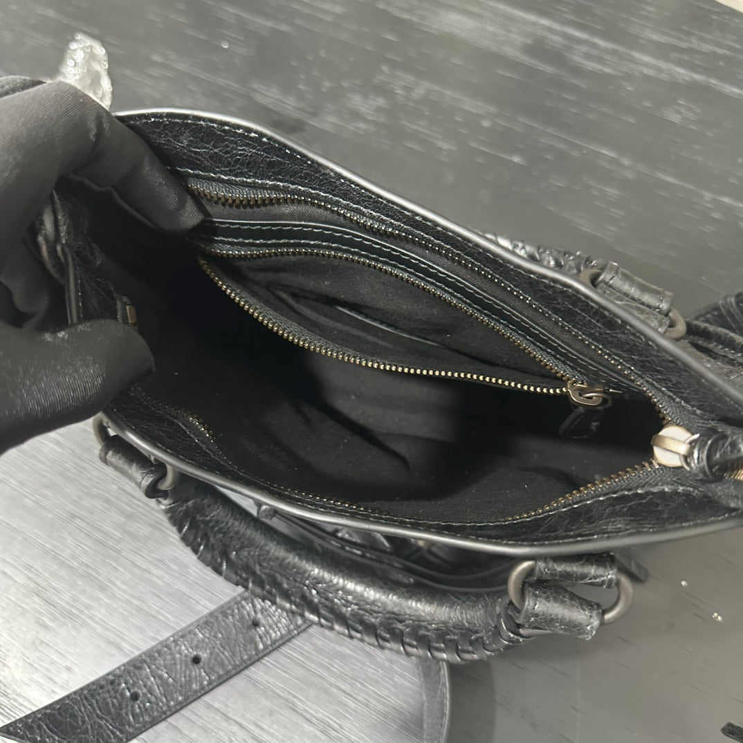 카타 / 발렌시아가 기관차 가방