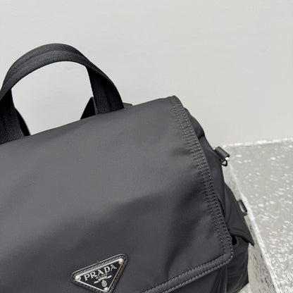 카타 / 프라다 백팩