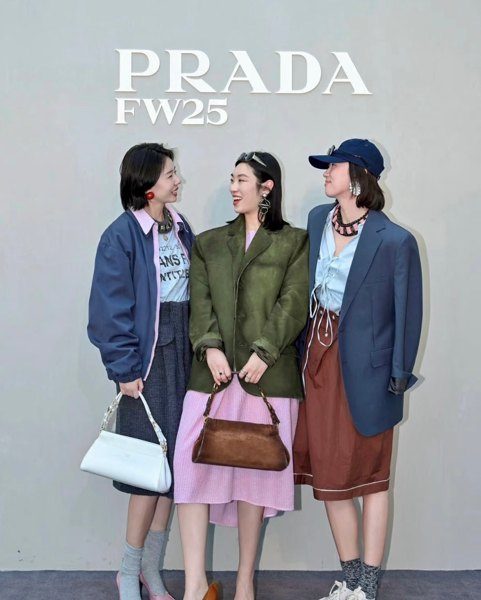 카타 / 프라다 겨드랑이/손