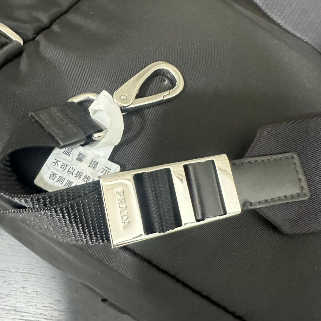 카타 / 프라다 백팩