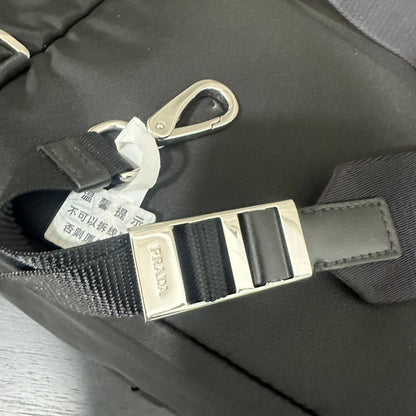 카타 / 프라다 백팩